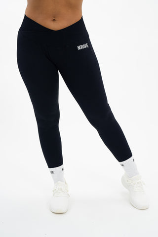 Worth Protecting™ Crossover Seamless Leggings - Noravie