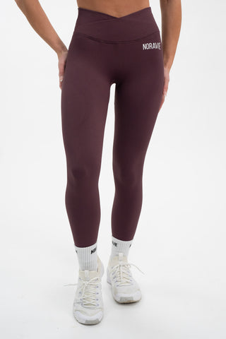 Worth Protecting™ Crossover Seamless Leggings - Noravie