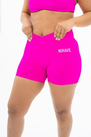 Worth Protecting™ Crossover Seamless Shorts - Noravie