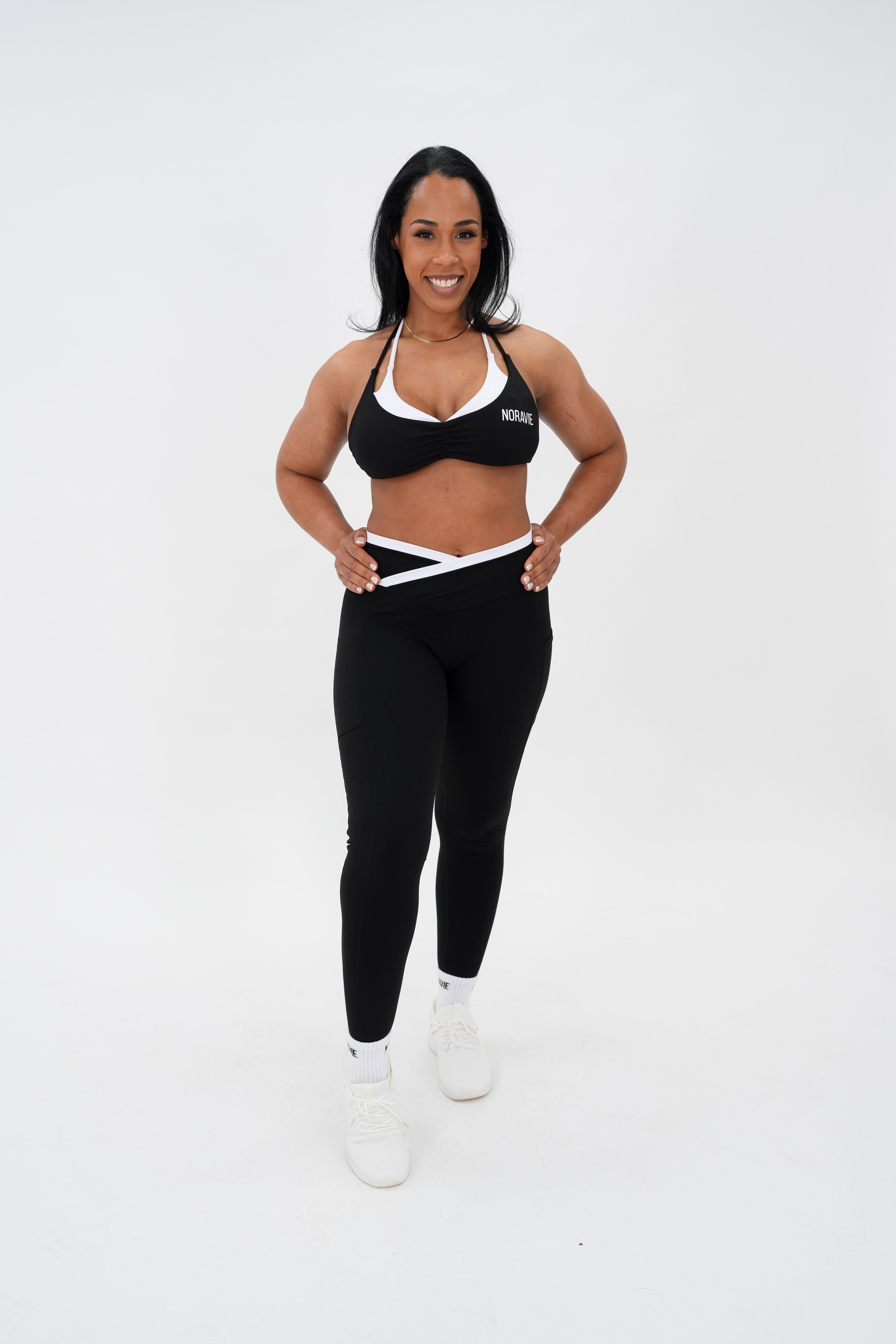 Her Era Crossover Leggings - Noravie