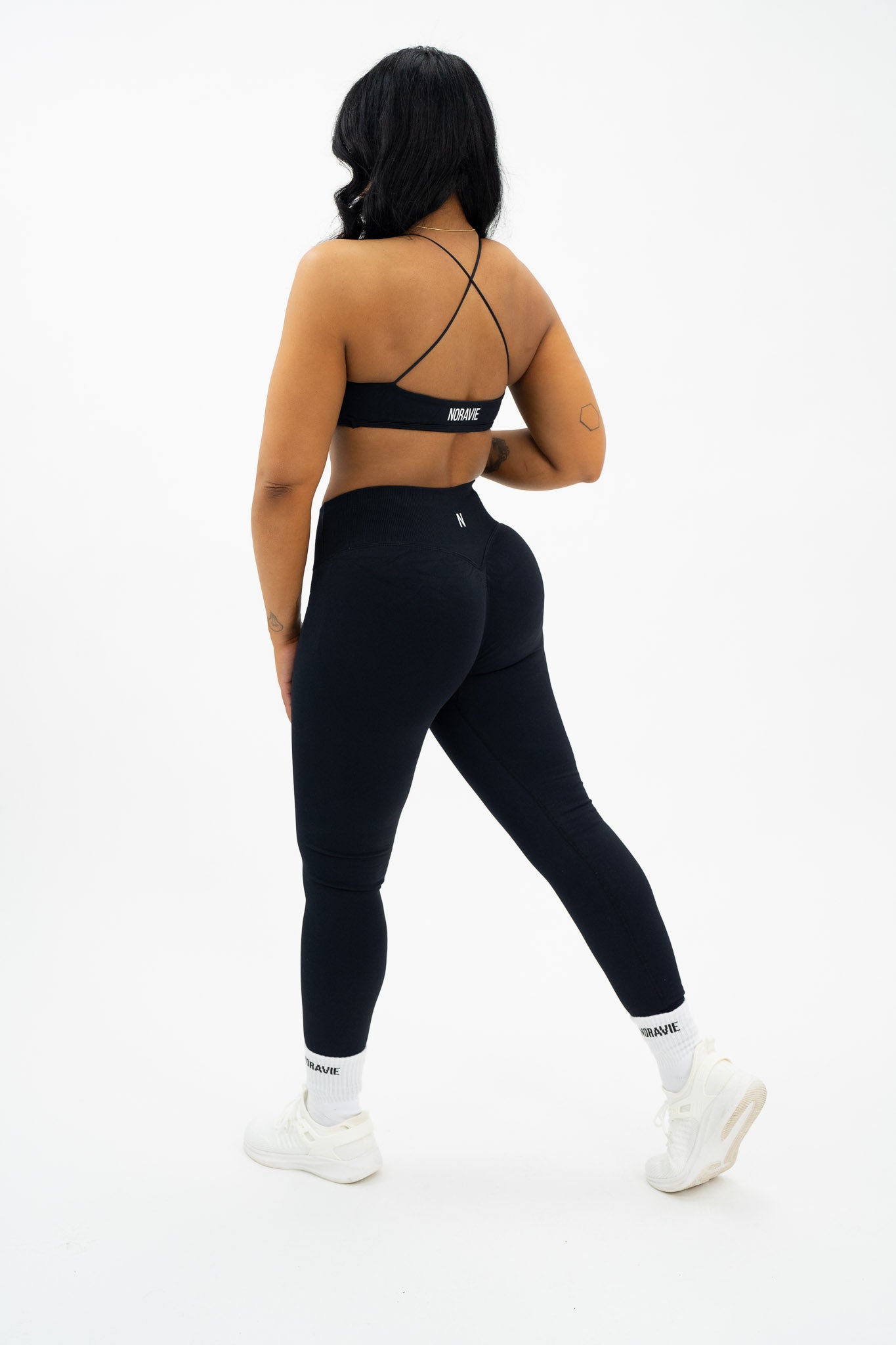 Worth Protecting™ Crossover Seamless Leggings - Noravie
