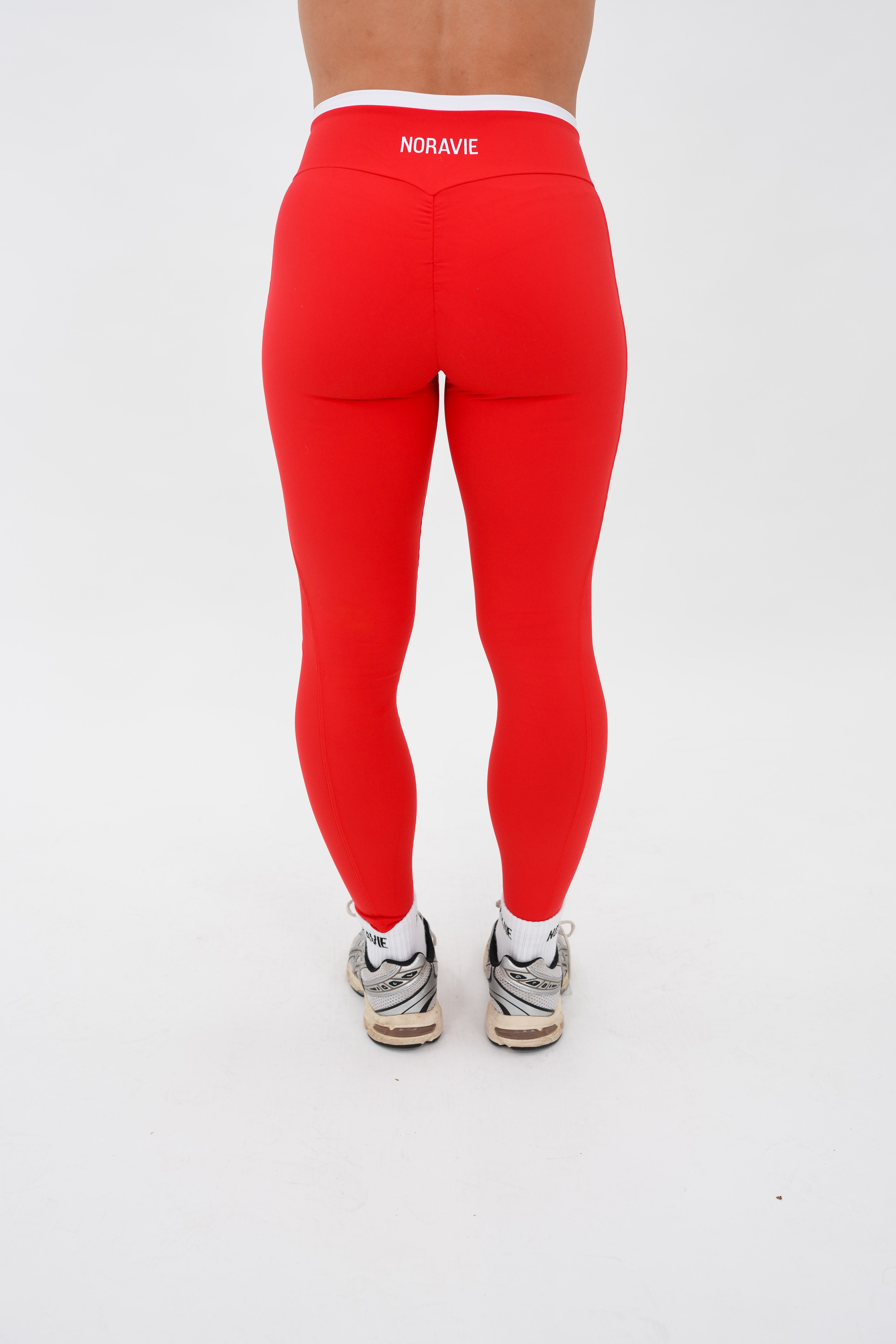 Her Era Crossover Leggings - Noravie