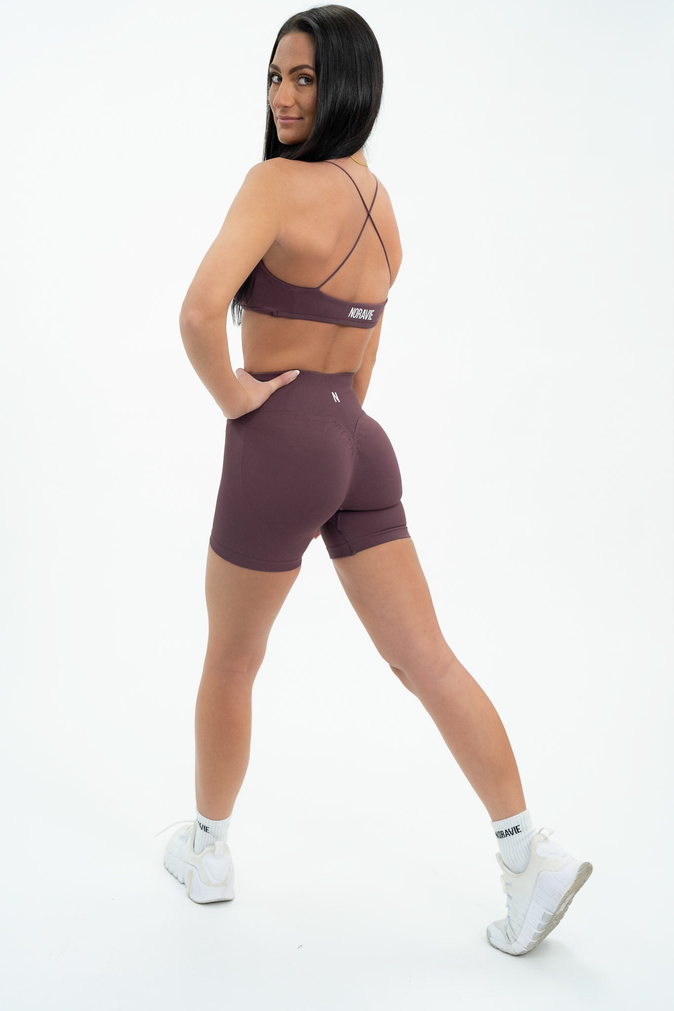 Worth Protecting™ Crossover Seamless Shorts - Noravie